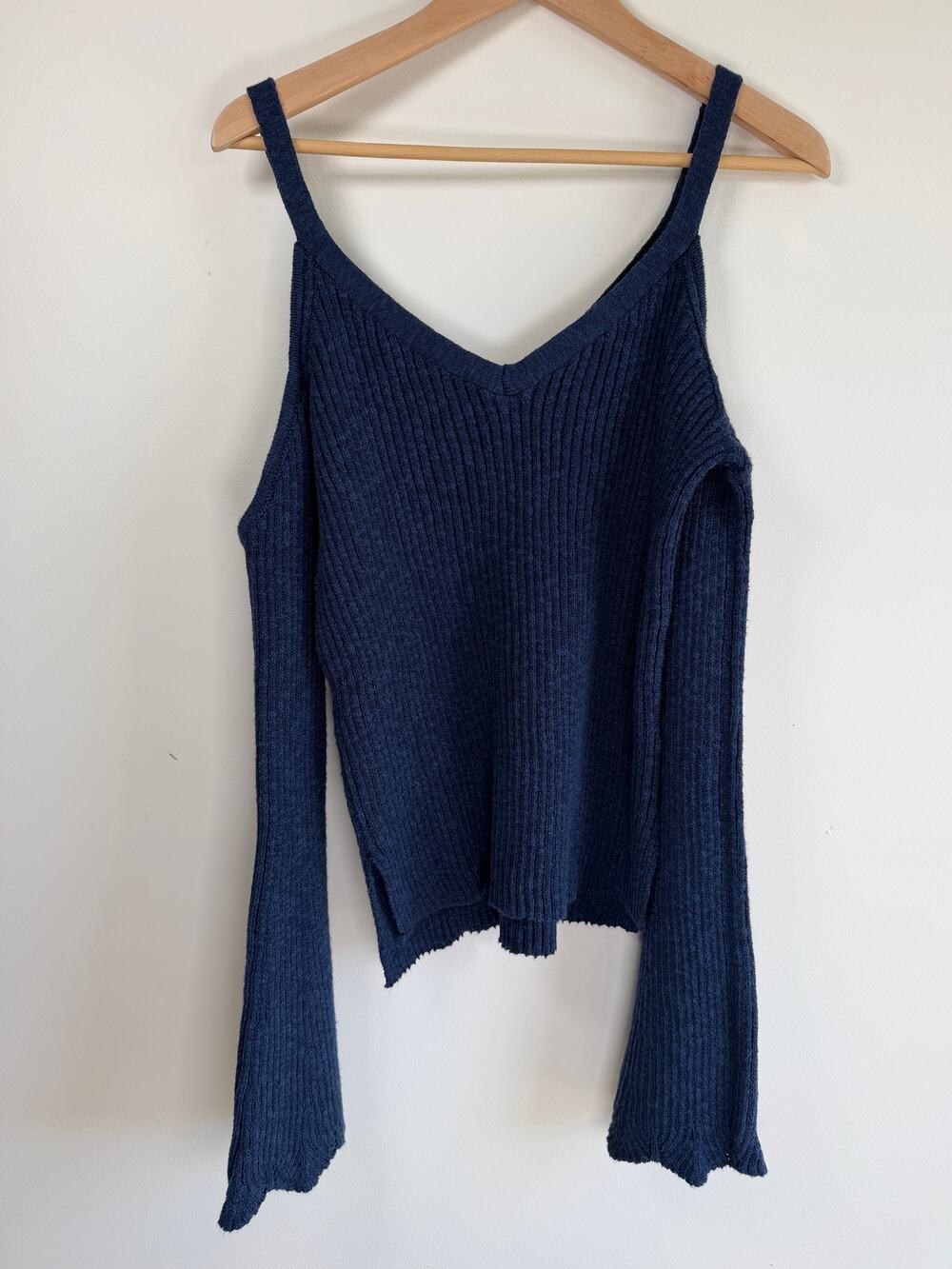Aeropostale Navy Cotton Blend Rib Knit Cold Shoulder Bell Sleeve Sweater Top L